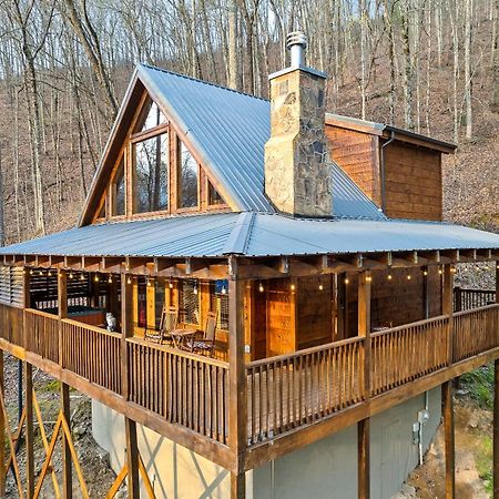 Private! Hot Tub, Views, & Games Villa Sevierville Buitenkant foto