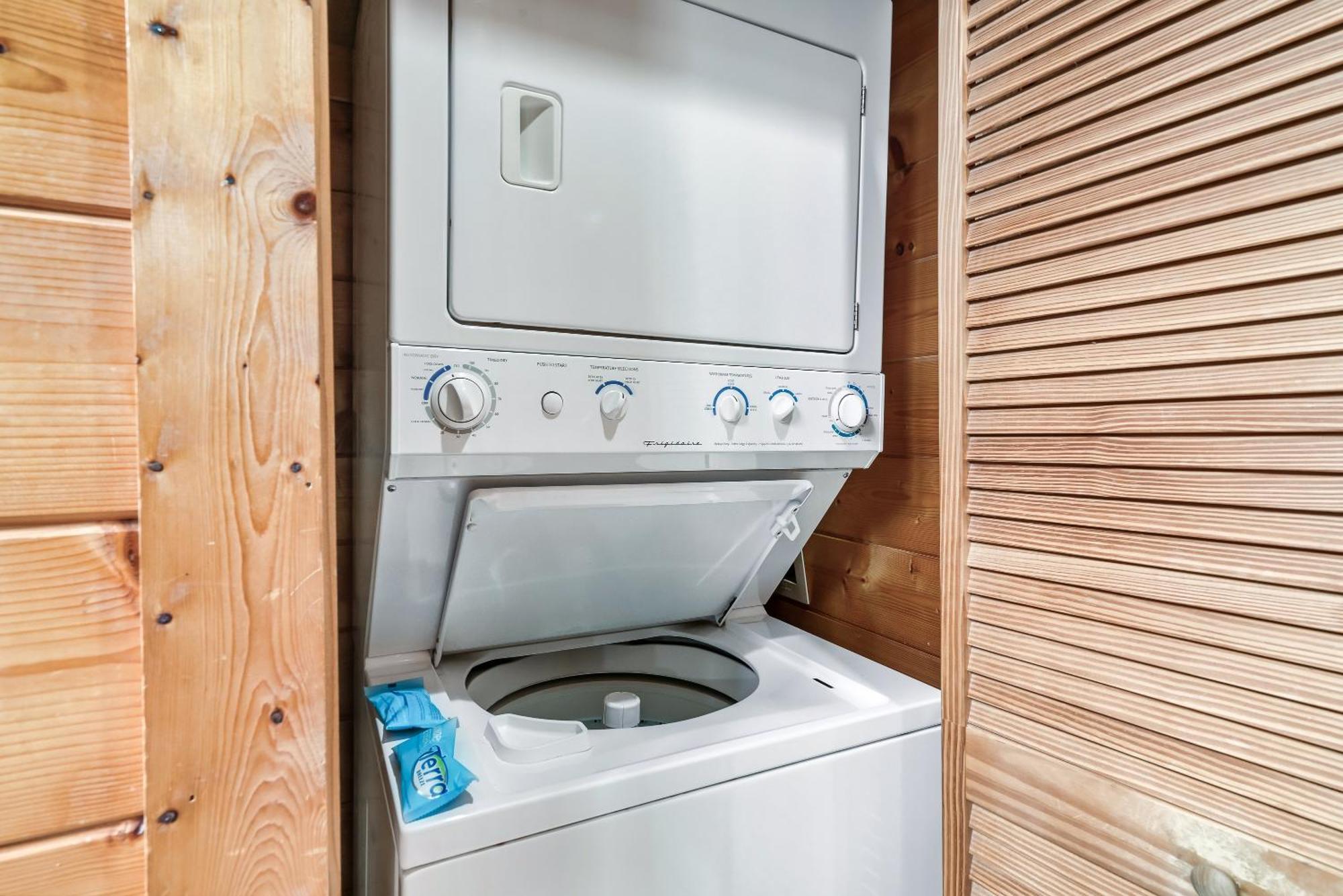 Private! Hot Tub, Views, & Games Villa Sevierville Buitenkant foto