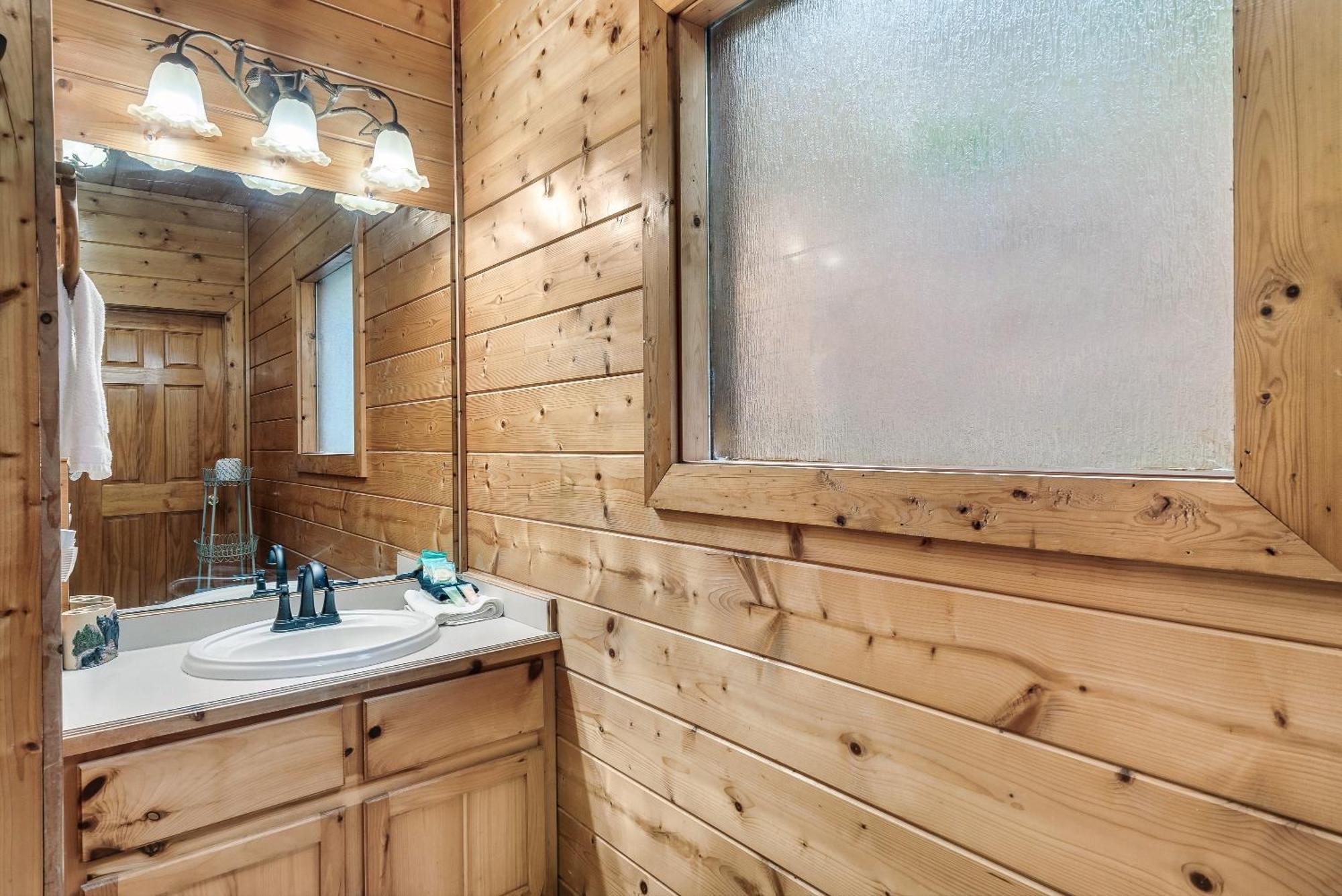 Private! Hot Tub, Views, & Games Villa Sevierville Buitenkant foto